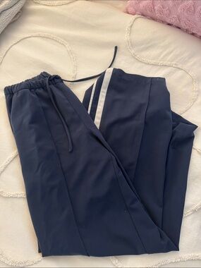 ATHLETA MVP Mid Rise Side Stripe Oversized Pant Size: S Inseam: 30”
